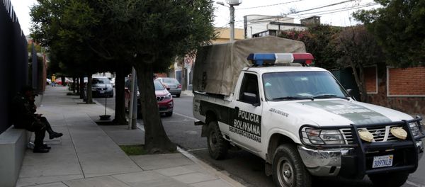 A police patrol vehicle at the entrance of Mexico's embassy in La Paz, Bolivia A police patrol vehicle at the entrance of Mexico's embassy in La Paz, Bolivia - Sputnik International