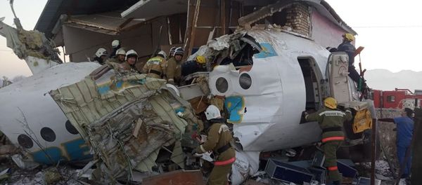Fokker 100 plane crash Fokker 100 plane crash - Sputnik International