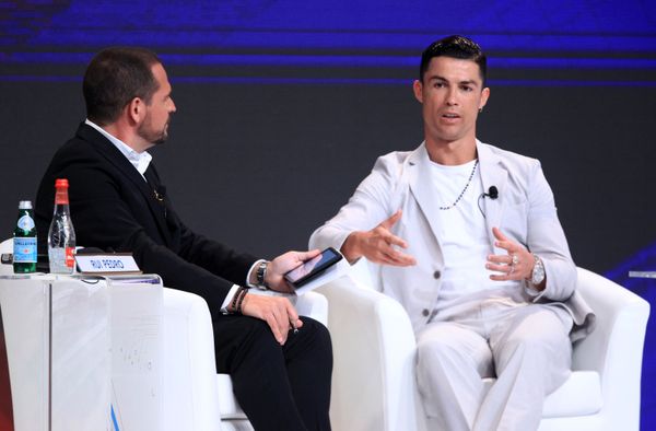 Famous Coach Takes a Shot at Cristiano Ronaldo, Questions Soccer Celeb’s Form - Sputnik International