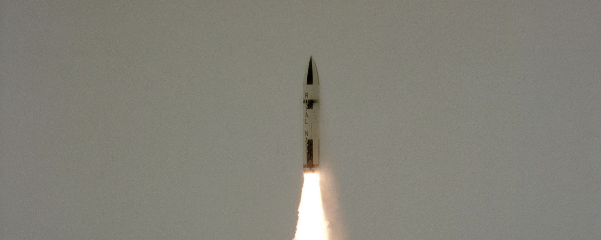 Polaris missile launch from HMS Revenge - Sputnik International, 1920, 18.09.2021