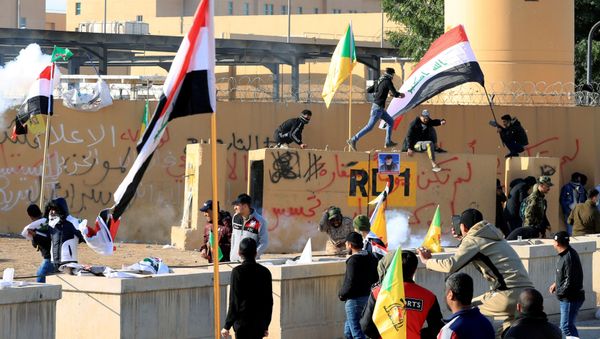 Protesters Outside the US Embassy in Baghdad Protesters Outside the US Embassy in Baghdad - Sputnik International