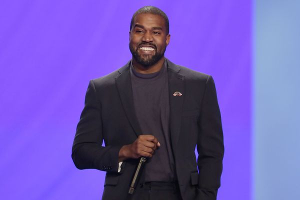 Netizens Bash Kanye West for 'Bragging' as Wife Kim Kardashian is Designated Billionaire Netizens Bash Kanye West for 'Bragging' as Wife Kim Kardashian is Designated Billionaire - Sputnik International