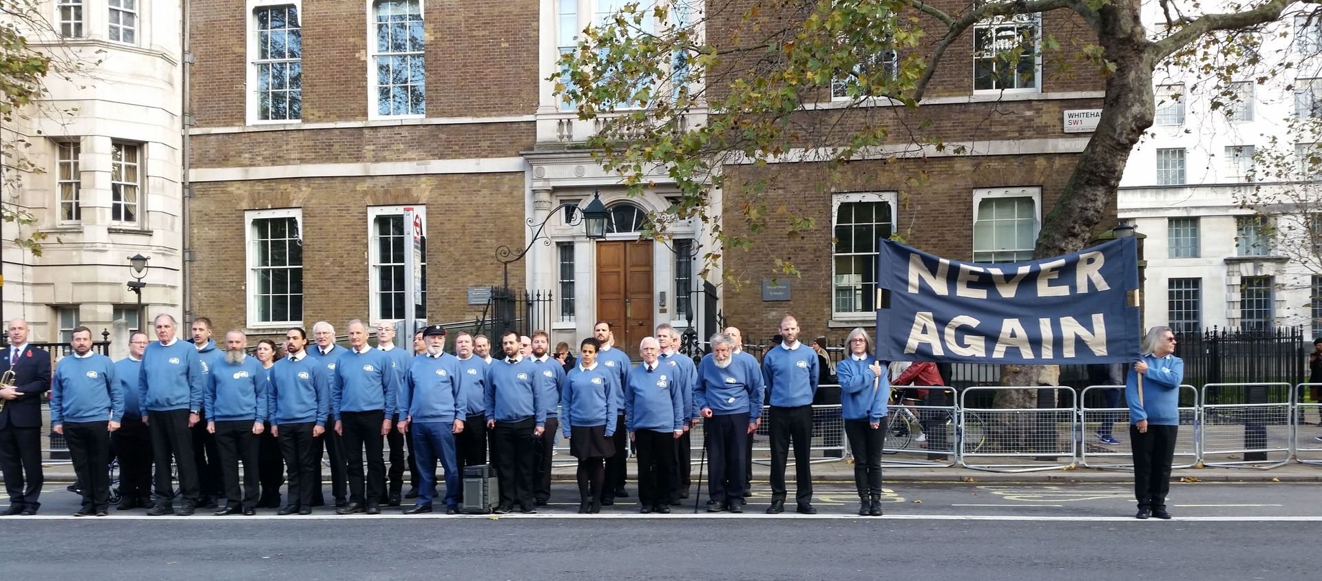 Veterans for Peace UK stand across from Cenotaph 10 Nov 2019-min - Sputnik International, 1920, 06.01.2020