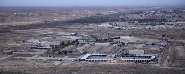 This aerial photo taken from a helicopter shows Ain al-Asad air base in the western Anbar desert, Iraq, Sunday, Dec. 29, 2019. - Sputnik International