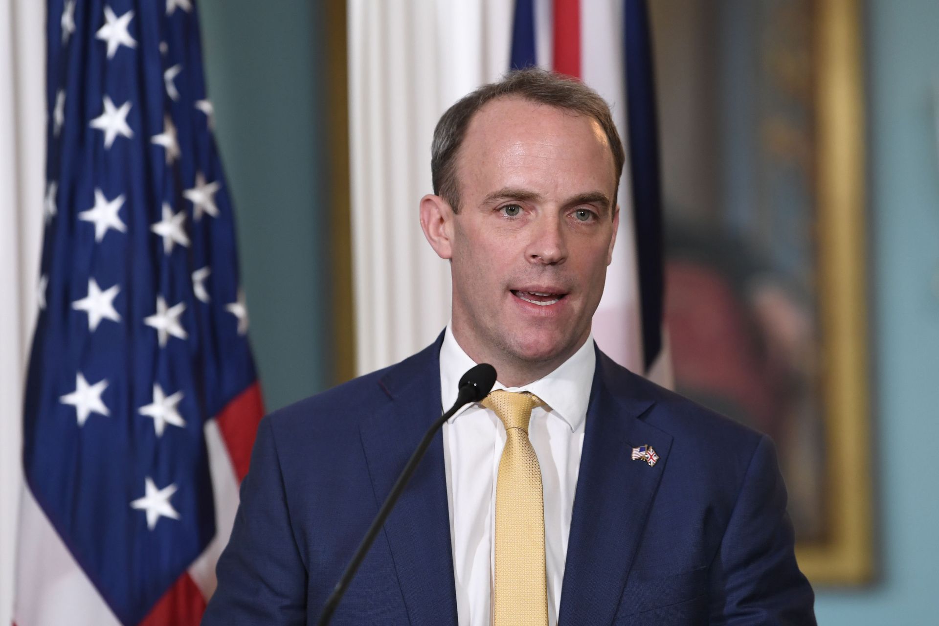 UK Foreign Secretary Raab Makes It Clear London May Give EU Envoy Full Diplomatic Status - Sputnik International, 1920, 03.05.2021