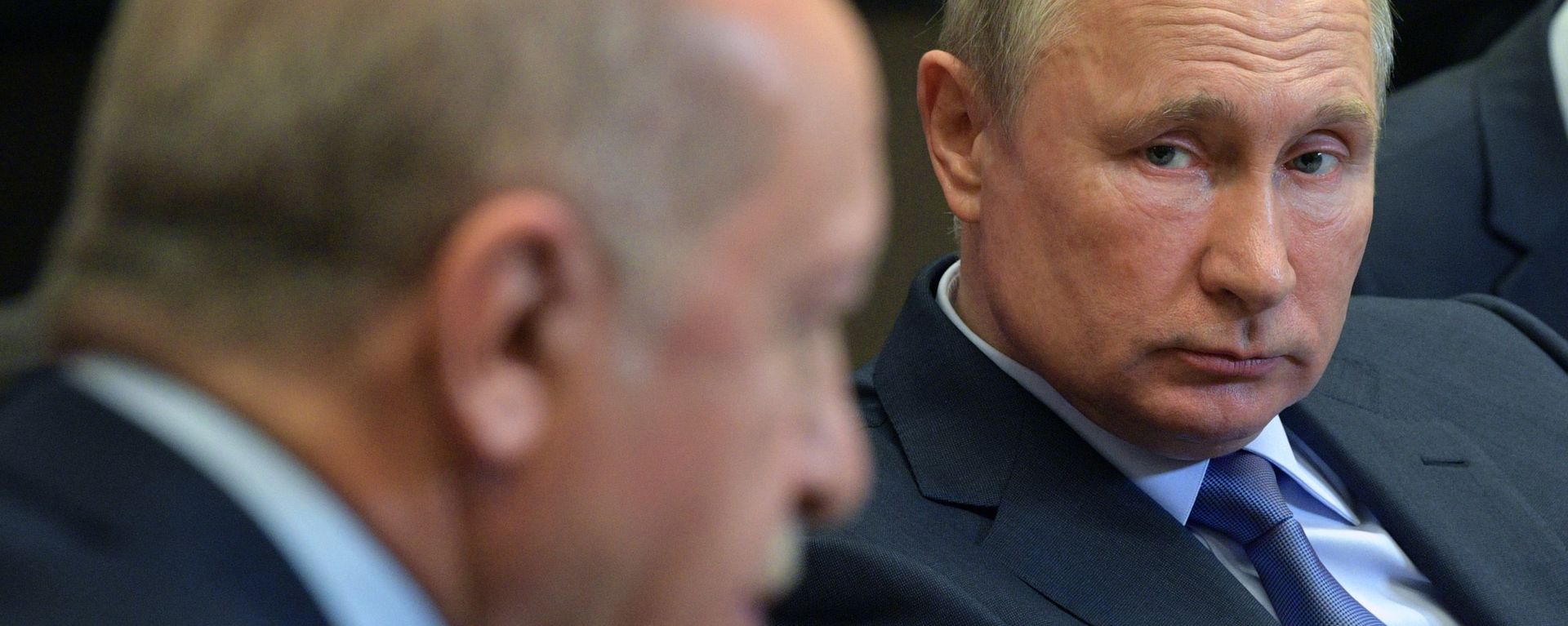 Russian President Vladimir Putin mets with Turkish President Erdogan - Sputnik International, 1920, 06.03.2022