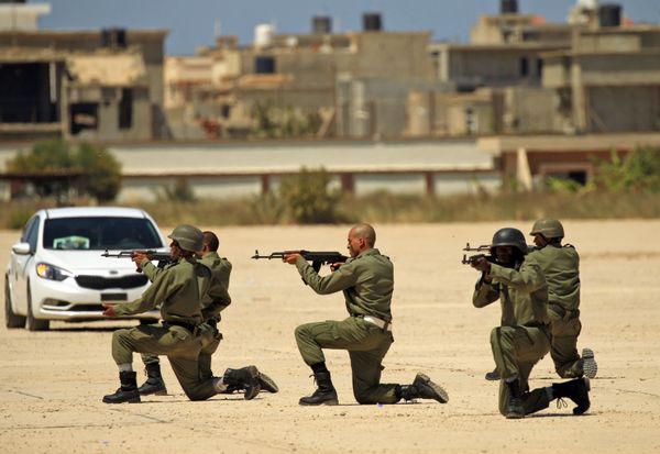 Italy's Di Maio Suggests Tasking Operation Sophia With Monitoring Libyan Arms Embargo - Sputnik International