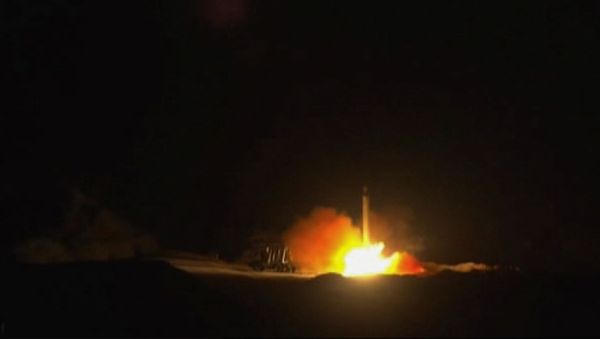 An image grab from footage obtained from the state-run Iran Press news agency on January 8, 2020 allegedly shows rockets launched from the Islamic republic against the US military base in Ein-al Asad in Iraq the prevous night - Sputnik International