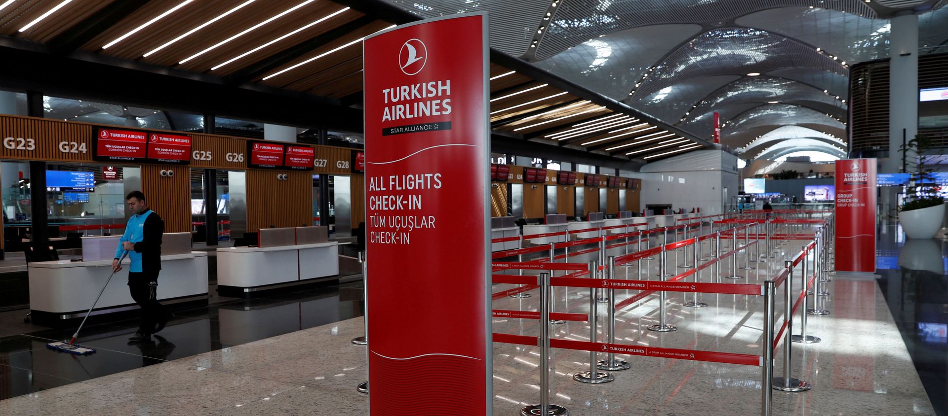 A Turkish Airlines counter is pictured at the departure terminal of the Istanbul International Airport in Istanbul, Turkey, April 3, 2019 A Turkish Airlines counter is pictured at the departure terminal of the Istanbul International Airport in Istanbul, Turkey, April 3, 2019 - Sputnik International, 1920, 09.01.2020