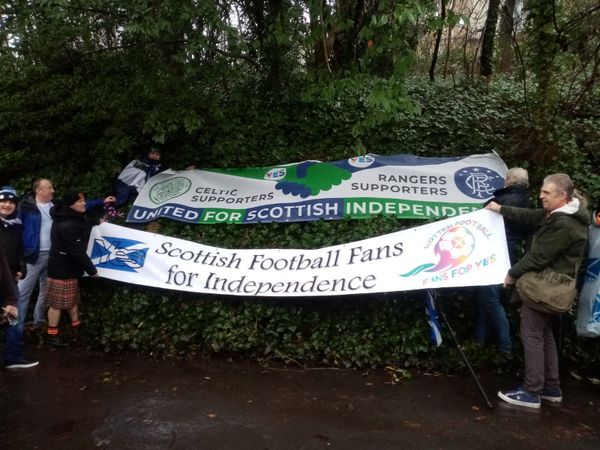 Wet, Wild & Free? Scottish Independence Supporters March in Glasgow Despite Bad Weather - Photos Wet, Wild & Free? Scottish Independence Supporters March in Glasgow Despite Bad Weather - Photos - Sputnik International