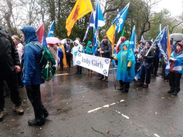 Wet, Wild & Free? Scottish Independence Supporters March in Glasgow Despite Bad Weather - Photos Wet, Wild & Free? Scottish Independence Supporters March in Glasgow Despite Bad Weather - Photos - Sputnik International