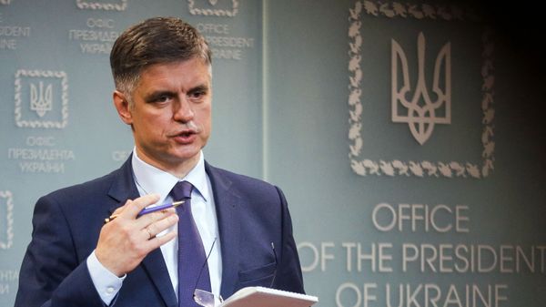 Ukrainian ex-Minister for Foreign Affairs Vadym Prystayko gestures while speaking to the media during a news conference in Kiev, Ukraine, Friday, Jan. 10, 2020 - Sputnik International