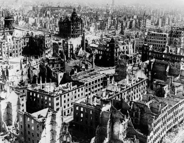 Thousands Evacuated in Dortmund Over Fears of WW2-Era Bombs Thousands Evacuated in Dortmund Over Fears of WW2-Era Bombs - Sputnik International