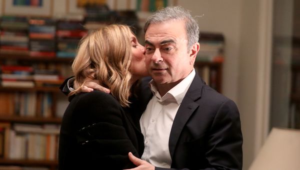 Former Nissan chairman Carlos Ghosn and his wife Carole Ghosn pose for a picture after an exclusive interview with Reuters in Beirut, Lebanon January 14, 2020 Former Nissan chairman Carlos Ghosn and his wife Carole Ghosn pose for a picture after an exclusive interview with Reuters in Beirut, Lebanon January 14, 2020 - Sputnik International
