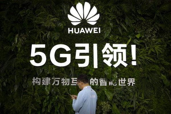 Boris Johnson Reportedly at Odds With Trump Over Plans to Let Huawei Supply Britain’s 5G Kit Boris Johnson Reportedly at Odds With Trump Over Plans to Let Huawei Supply Britain’s 5G Kit - Sputnik International