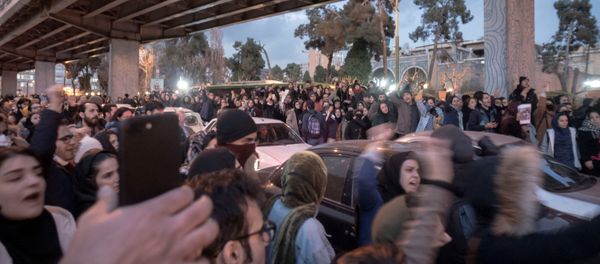 Protesters Demonstrate in Tehran - Sputnik International