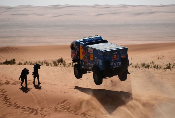 Sand, Heat, Roar of Engines: Best Moments of 2020 Dakar Rally in Saudi Arabia Sand, Heat, Roar of Engines: Best Moments of 2020 Dakar Rally in Saudi Arabia - Sputnik International