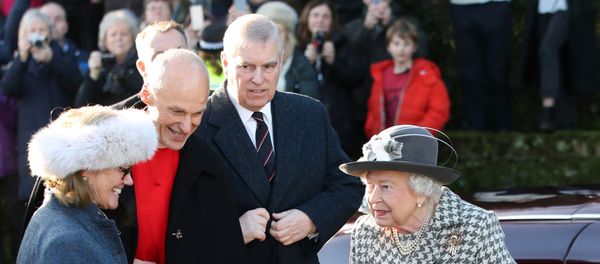 Britain's Queen Elizabeth and Britain's Prince Andrew arrive at St. Mary the Virgin church in Hillington - Sputnik International