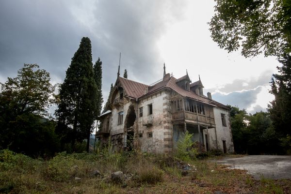 Fascinating Beauty: Aramyants Castle and Other Abandoned Places Fascinating Beauty: Aramyants Castle and Other Abandoned Places - Sputnik International