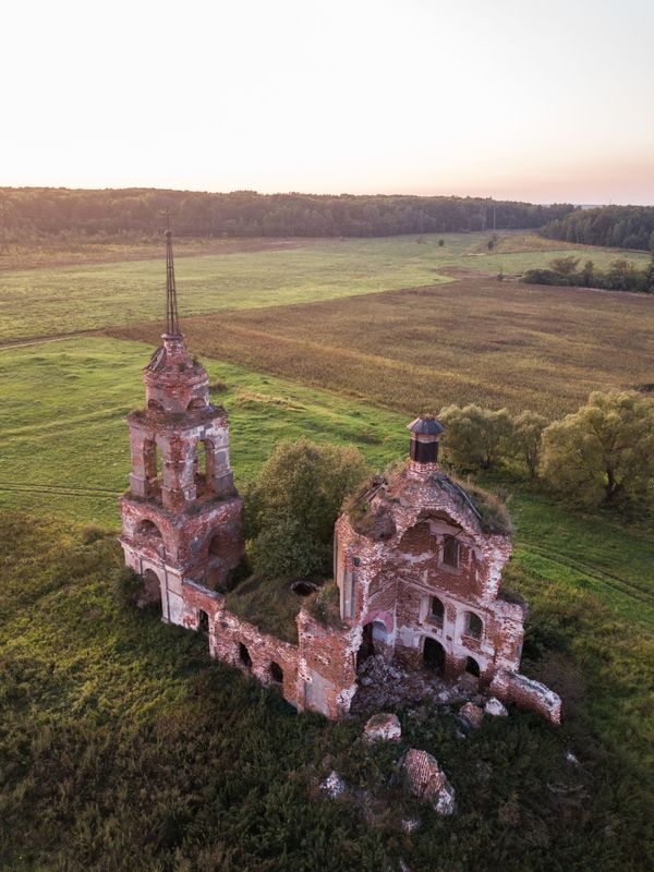 Fascinating Beauty: Aramyants Castle and Other Abandoned Places Fascinating Beauty: Aramyants Castle and Other Abandoned Places - Sputnik International