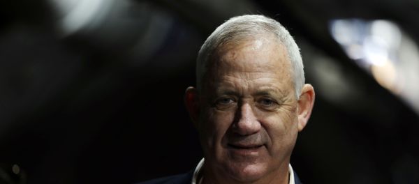 Benny Gantz, leader of Blue and White party, smiles as he walks inside a tunnel while touring The City of David, a Jewish heritage site in the Palestinian neighbourhood of Silwan, East Jerusalem January 14, 2020. Benny Gantz, leader of Blue and White party, smiles as he walks inside a tunnel while touring The City of David, a Jewish heritage site in the Palestinian neighbourhood of Silwan, East Jerusalem January 14, 2020. - Sputnik International