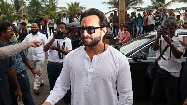 Bollywood actor Saif Ali Khan arrives for a promotional event for his film 'Happy Ending' in Mumbai, India, Saturday, Nov. 15, 2014 - Sputnik International