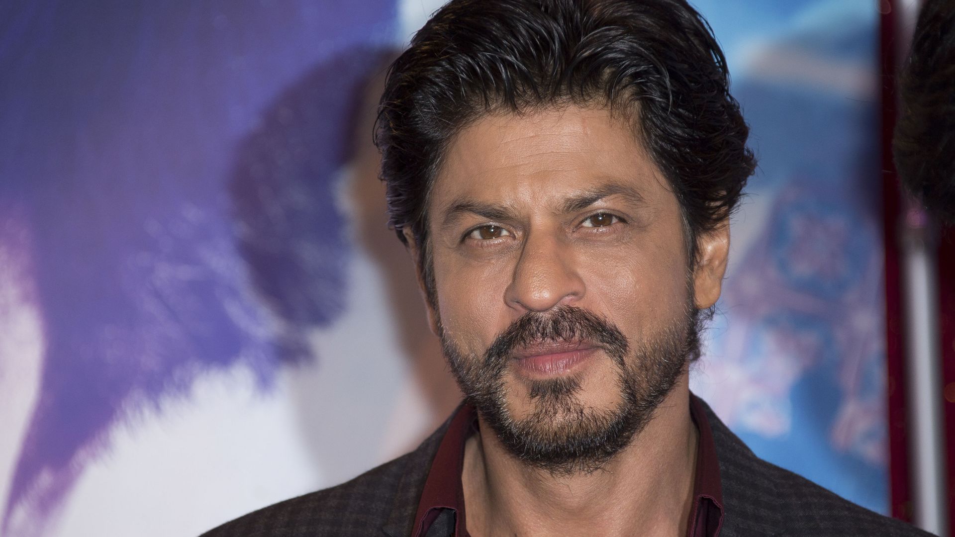 Actor Shah Rukh Khan poses for photographers with his Madame Tussauds wax figure in central ahead of the launch of Khan's new film, Fan, Wednesday, April 13, 2016 Actor Shah Rukh Khan poses for photographers with his Madame Tussauds wax figure in central ahead of the launch of Khan's new film, Fan, Wednesday, April 13, 2016 - Sputnik International, 1920, 30.03.2021