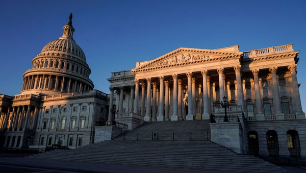 The sun rises on the US Capitol and Senate building as the impeachment trial of US President Donald Trump continues in Washington, US, January 22, 2020.  - Sputnik International