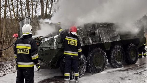 US Army Stryker infantry carrier caught fire in Poland - Sputnik International