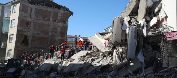 Rescue Workers in Elazig After Earthquake Rescue Workers in Elazig After Earthquake - Sputnik International