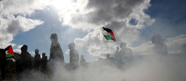 Palestinian demonstrators take part in an anti-Israel protest in al-Mughayyir village near Ramallah, in the Israeli-occupied West Bank, January 3, 2020. Palestinian demonstrators take part in an anti-Israel protest in al-Mughayyir village near Ramallah, in the Israeli-occupied West Bank, January 3, 2020. - Sputnik International