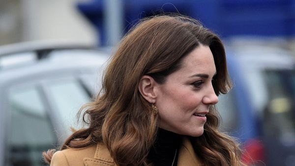 Britain's Catherine, Duchess of Cambridge arrives at Ely & Caerau Children's Centre in Cardiff - Sputnik International