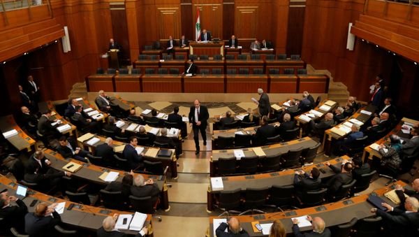 Lebanese members of parliament attend a parliament session in downtown Beirut, Lebanon January 27, 2020 - Sputnik International