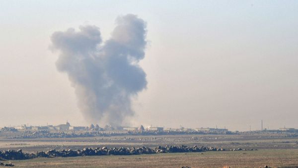 An airstrike of Russian aviation in the village of Elkatr in the province of Idlib, which is held by Daesh fighters - Sputnik International