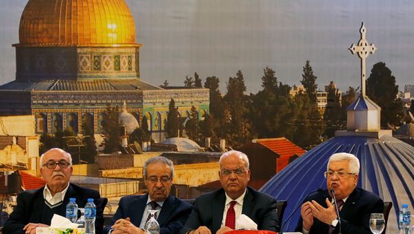 Palestinian President Mahmoud Abbas gestures as he delivers a speech following the announcement by the U.S. President Donald Trump of the Mideast peace plan, in Ramallah in the Israeli-occupied West Bank January 28, 2020. - Sputnik International