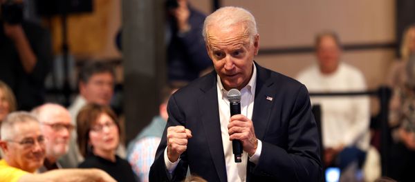 Democratic 2020 U.S. presidential candidate and former Vice President Joe Biden speaks during a campaign event in Newton, Iowa, U.S., January 30, 2020 - Sputnik International