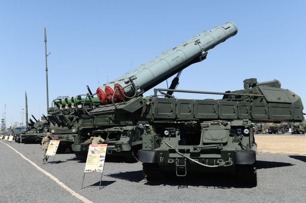 Upgraded S-400s May Get Anti-Hypersonic Capabilities, Air Defence Specialists Say Upgraded S-400s May Get Anti-Hypersonic Capabilities, Air Defence Specialists Say - Sputnik International