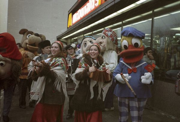 Opening ceremony of the first McDonald's in the USSR. Opening ceremony of the first McDonald's in the USSR. - Sputnik International