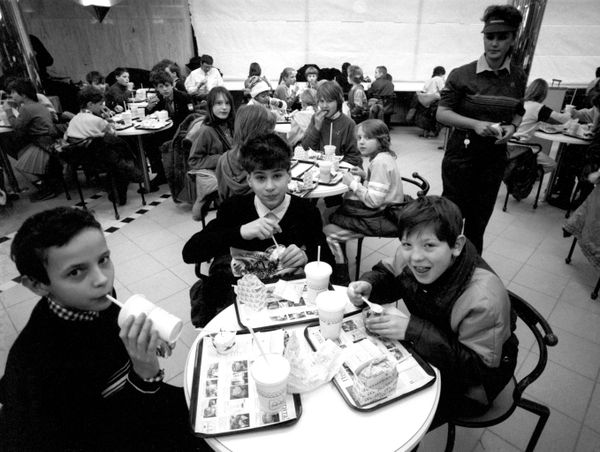 McDonald's provided free meals for children at one of Moscow's orphanages, who then became the first visitors of the newly opened restaurant in Moscow. McDonald's provided free meals for children at one of Moscow's orphanages, who then became the first visitors of the newly opened restaurant in Moscow. - Sputnik International