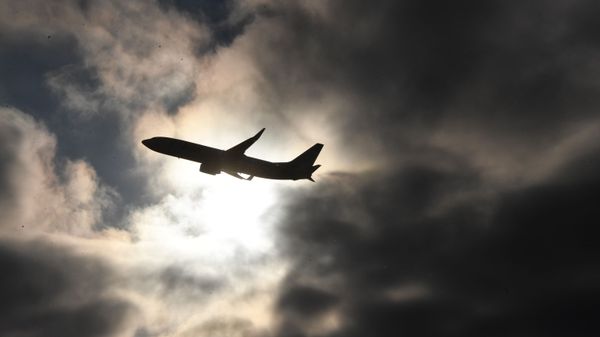Plane Shadow Plane Shadow - Sputnik International