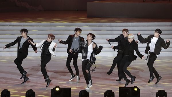 K-pop Group iKON - Sputnik International