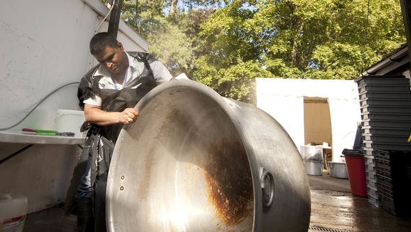  Giant cooking pot - Sputnik International