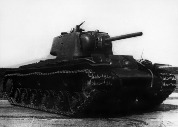 US Media 'Reveals' Why WWII-Era Soviet Heavy Tank Was Huge Disaster US Media 'Reveals' Why WWII-Era Soviet Heavy Tank Was Huge Disaster - Sputnik International