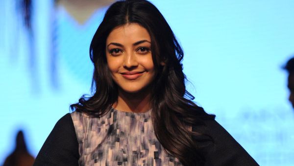 Indian Bollywood actress Kajal Aggarwal poses for a photograph during Lakmй Fashion Week Summer Resort 2017 in Mumbai on late Februsry 1, 2017 - Sputnik International