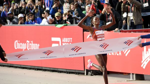 Brigid Kosgei, wearing Nike Vaporfly shoes  - Sputnik International
