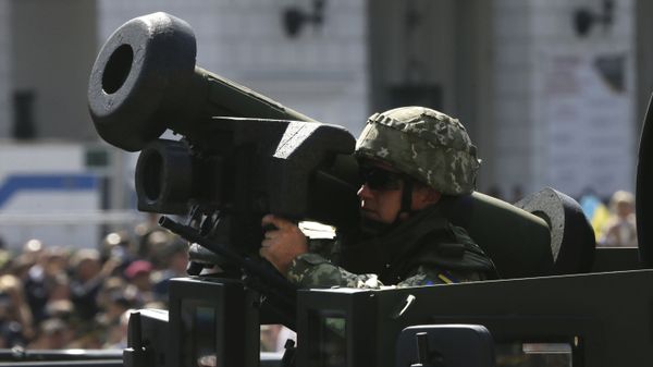 Ukrainian soldier armed with US Javelin ride along Khreshchatyk Street, during a military parade to celebrate Independence Day in Kiev, Ukraine. File photo - Sputnik International