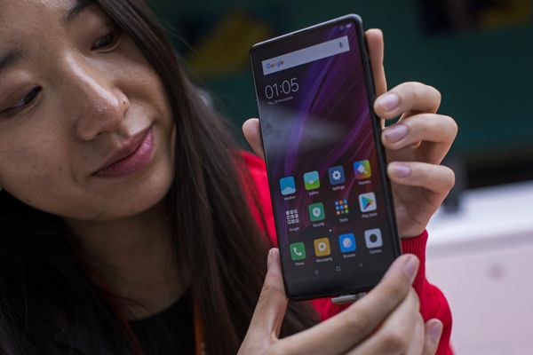 US Sanctions on Huawei Helping China's Xiaomi Conquer Markets Around World, Report Claims US Sanctions on Huawei Helping China's Xiaomi Conquer Markets Around World, Report Claims - Sputnik International