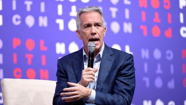 Joe Walsh speaks onstage during the 2019 Politicon at Music City Center in Nashville, Tennessee - Sputnik International
