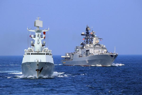 Beijing 'Flexing Muscles'  the Most in South China Sea US Defence Secretary Esper Says - Sputnik International