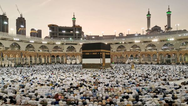 Muslims pray at the Grand Mosque during the annual Hajj pilgrimage in their holy city of Mecca - Sputnik International